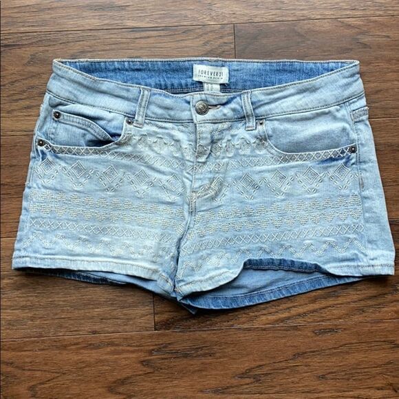 Aztec style embroidered jeans size 30 - Picture 2 of 5